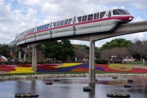Monorail_Full_9827