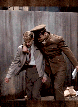 tumblr_n3k09aqwMM1rrwqs3o1_250