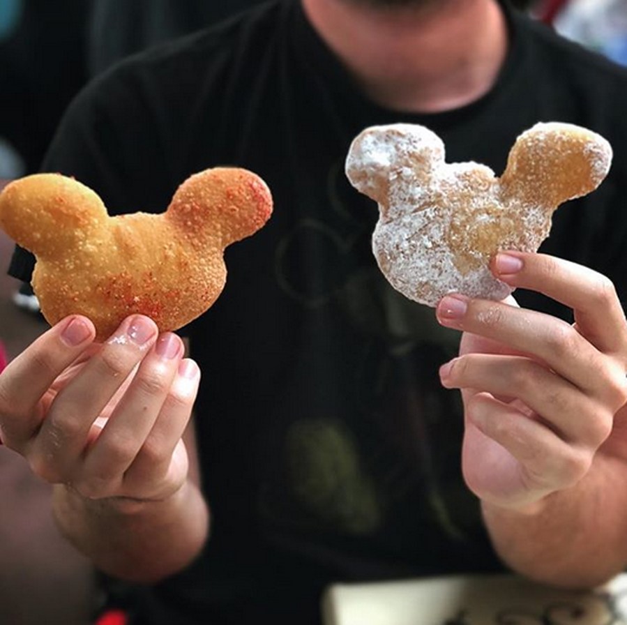 mickey-beignets