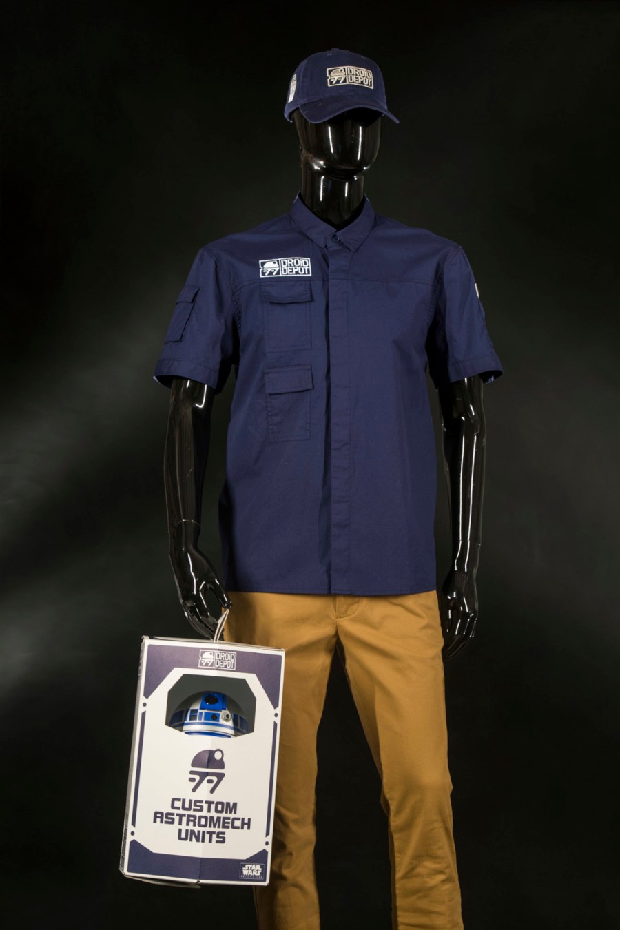 Star Wars: GalaxyÕs Edge Merchandise Ð Droid Apparel and Astromech Units