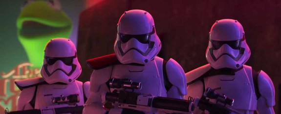 aHR0cDovL3d3dy5uZXdzYXJhbWEuY29tL2ltYWdlcy9pLzAwMC8yMjgvNjE5L2kwMi9TdG9ybXRyb29wZXJzUmFscGguanBn