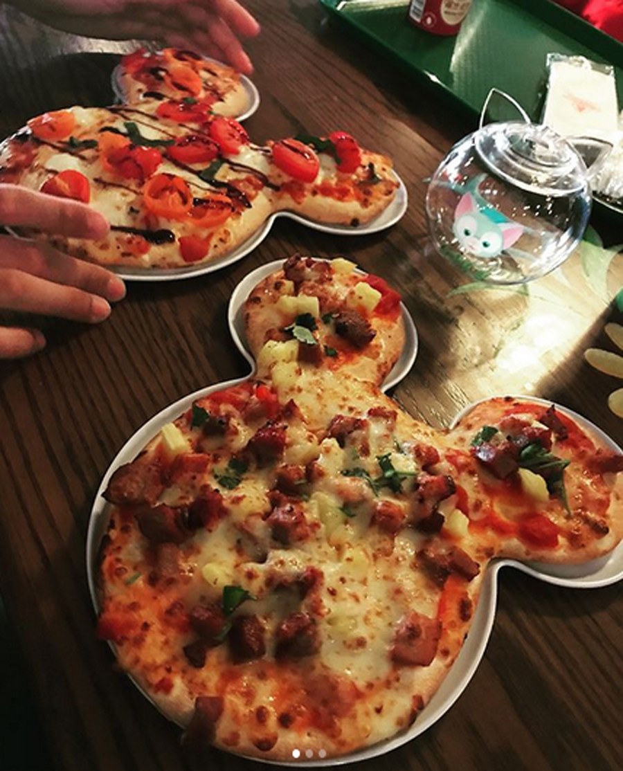 mickey-disney-pizza