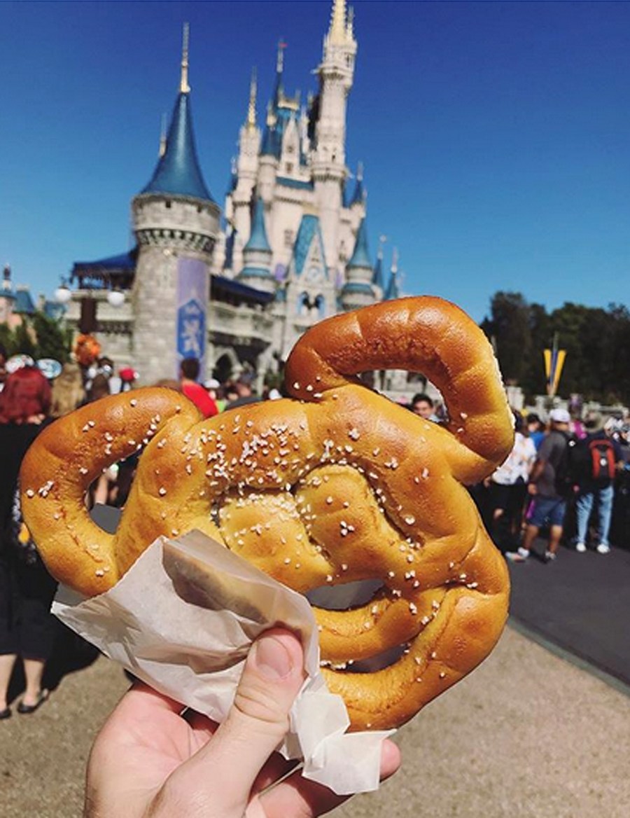 mickey-pretzels